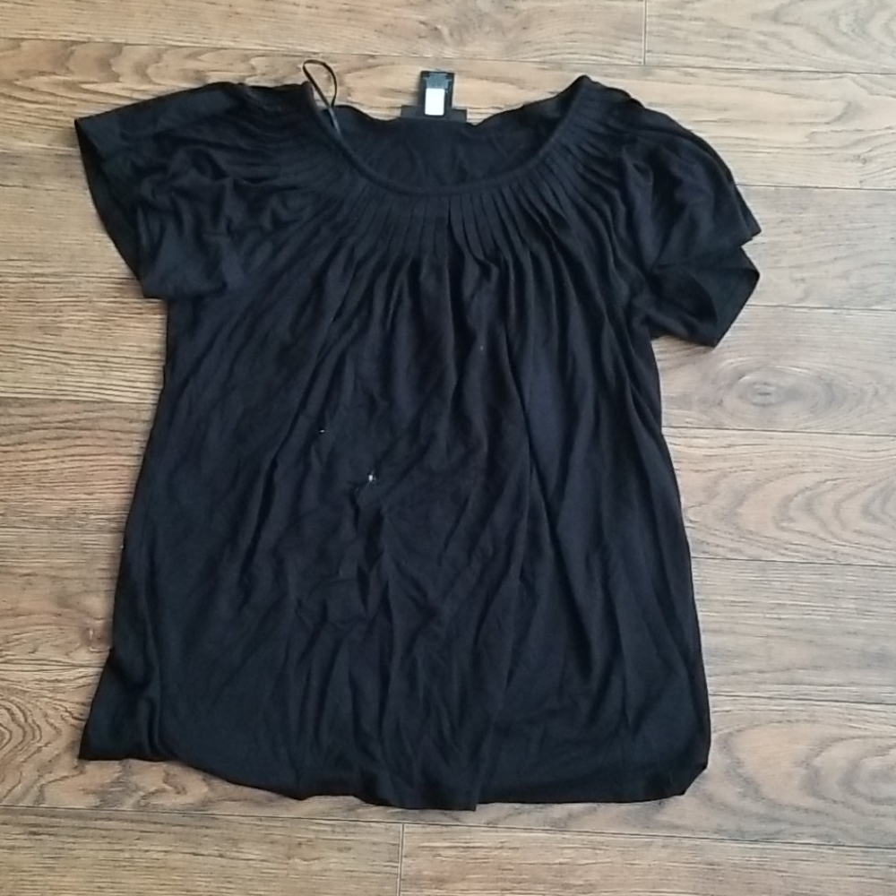 Black shirt
